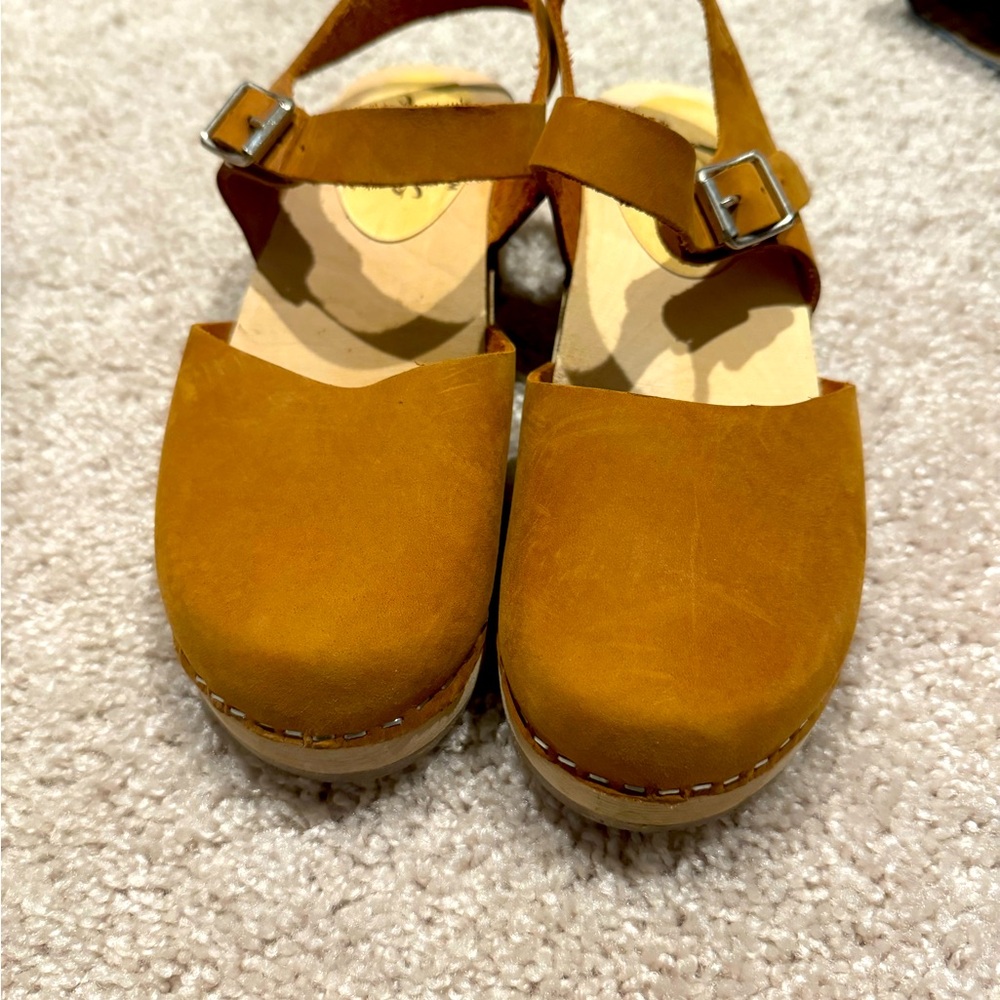 Lotta Swedish low wood clog size 39